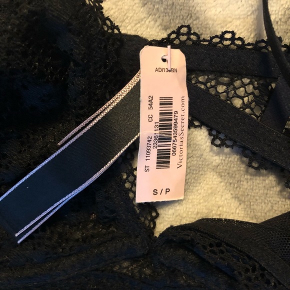 🎁3/$22 NWT Black Victoria’s Secret Lace Bralette - Picture 6 of 7